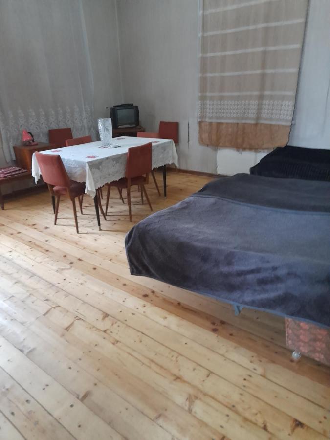 Levani'S Guesthouse Zugdidi Luaran gambar