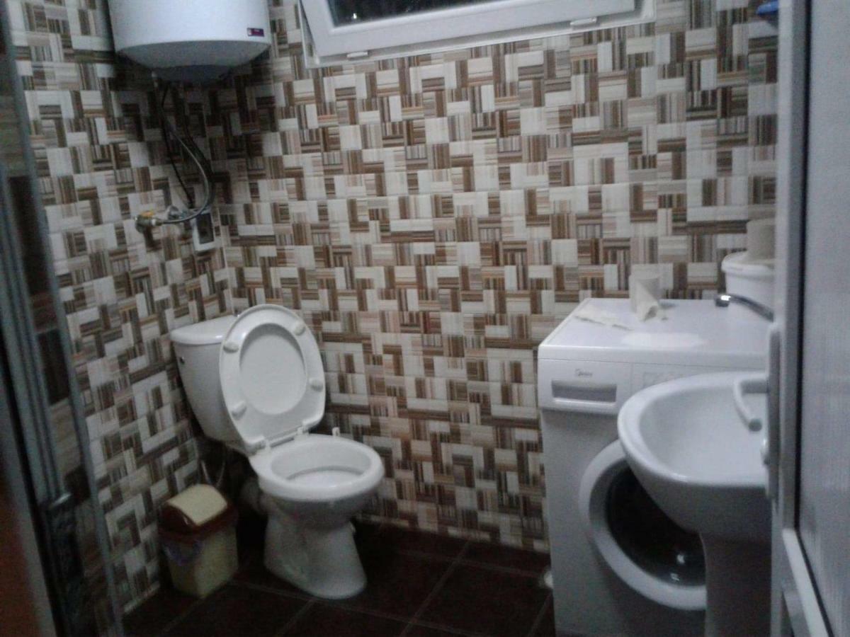 Levani'S Guesthouse Zugdidi Luaran gambar